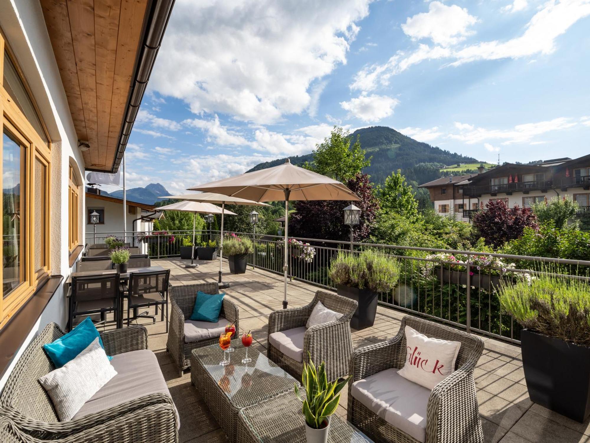 Alpen Glueck Hotel Kirchberger Hof Kirchberg in Tirol Exterior photo